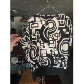 Tunique noire et blanche «...