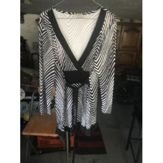 Tunique 3/4 rainures noires...