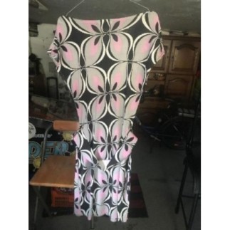 Robe « moonlight »taille L rose noir gris sans manche 