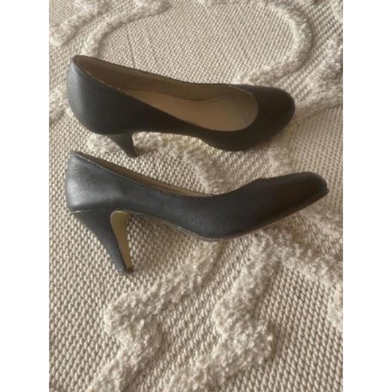 Chaussures noir petit talons 39