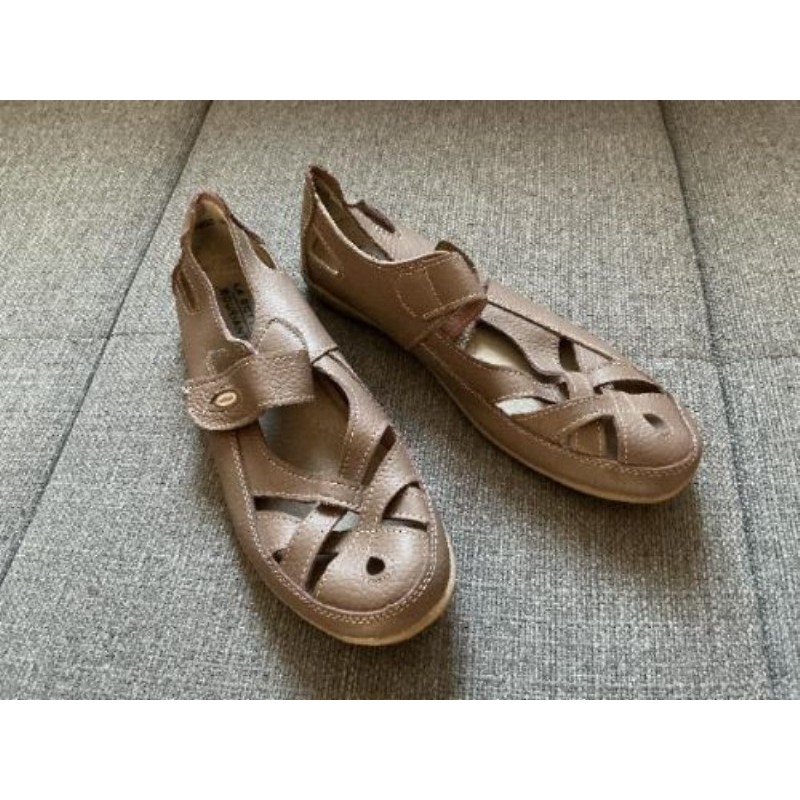 CHAUSSURES CONFORT CUIR BEIGE T 38