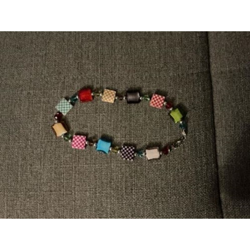 COLLIER FANTAISIE EN PERLES DE VERRE 