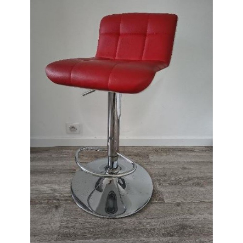 Chaise bar matelassée rouge