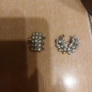 Le lot fermoir et broche...