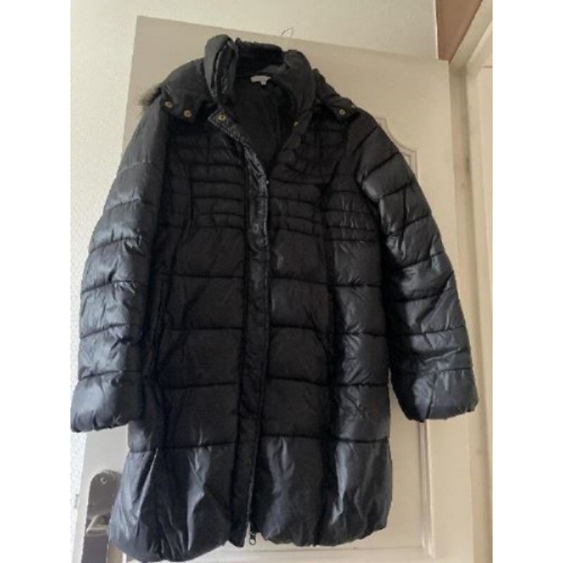 26/ Doudoune noire 3/4 peut être cintré T 44
