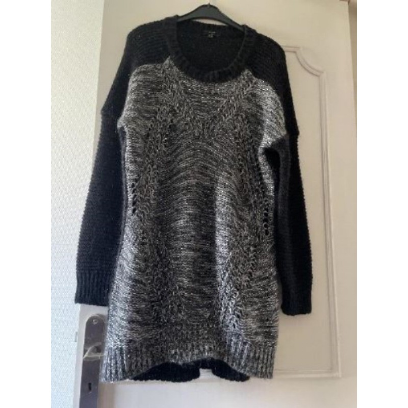 30/ Pull long, noir et gris 1 2 3. 42/44 X/L