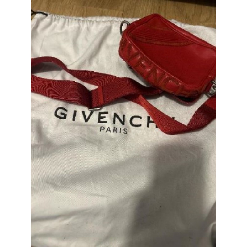 Sacoche givenchy rouge neuve 