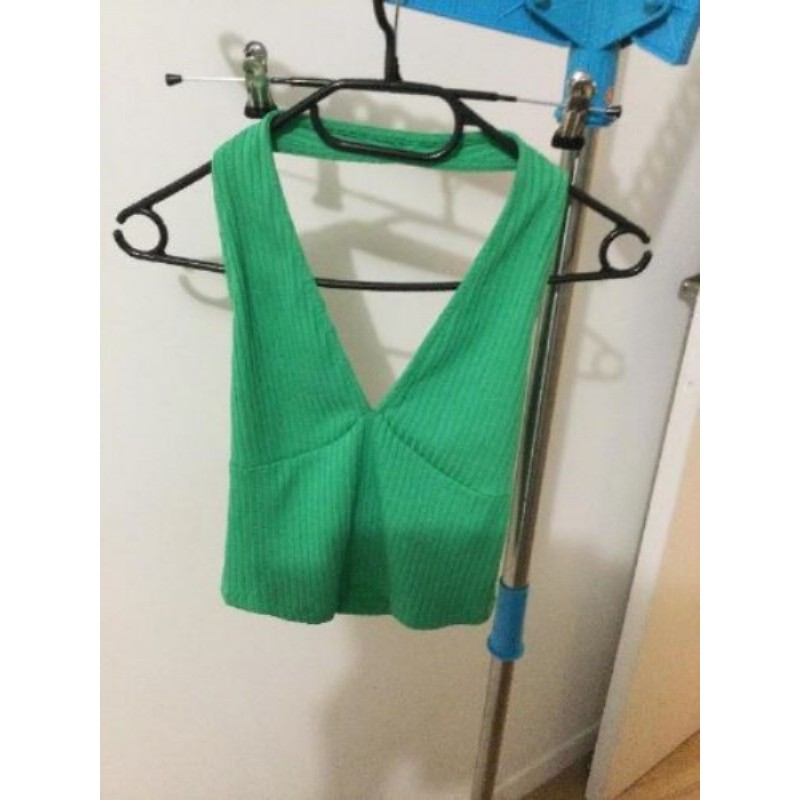 Haut vert dos nu BERSHKA taille S