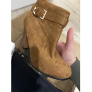 Chaussure à talon neuve