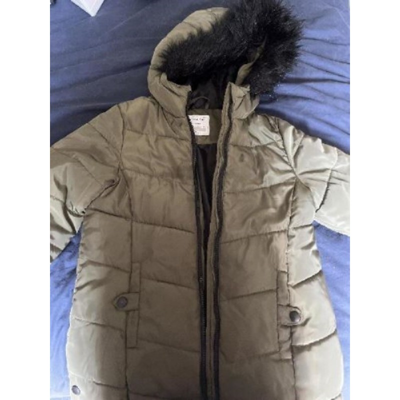 Doudoune verte à capuche primark 8-9 ans 
