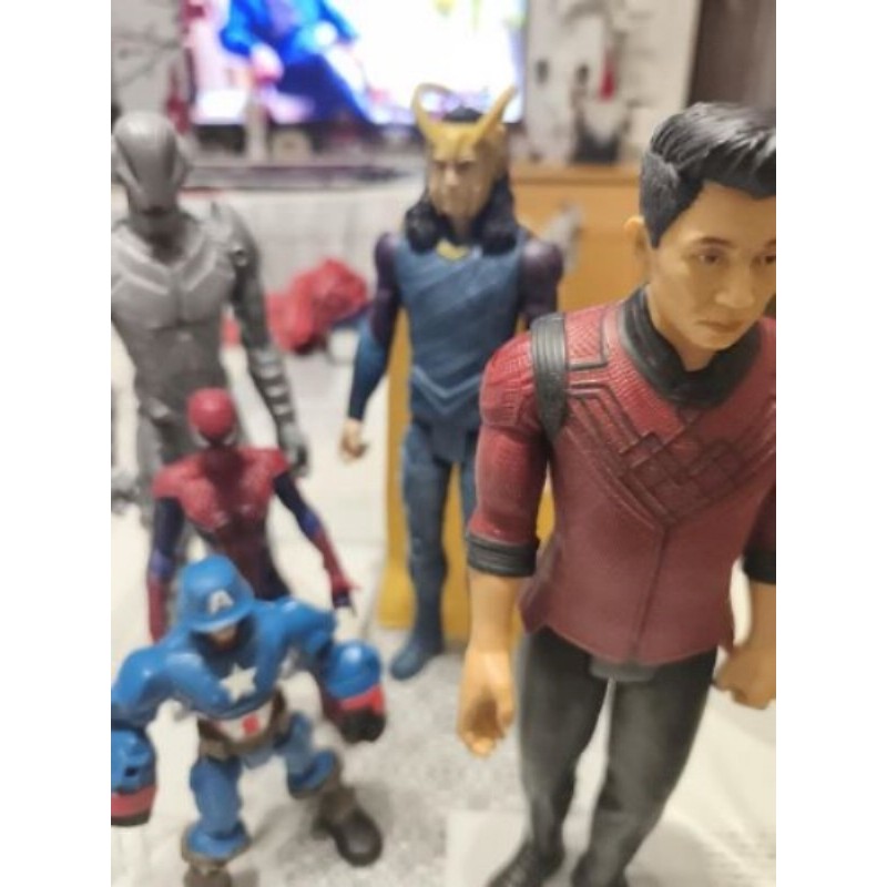 Bonhomme avenger à l'unité 