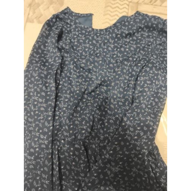 Robe fleurie verte manches longuesLulu castagnette 14 ans