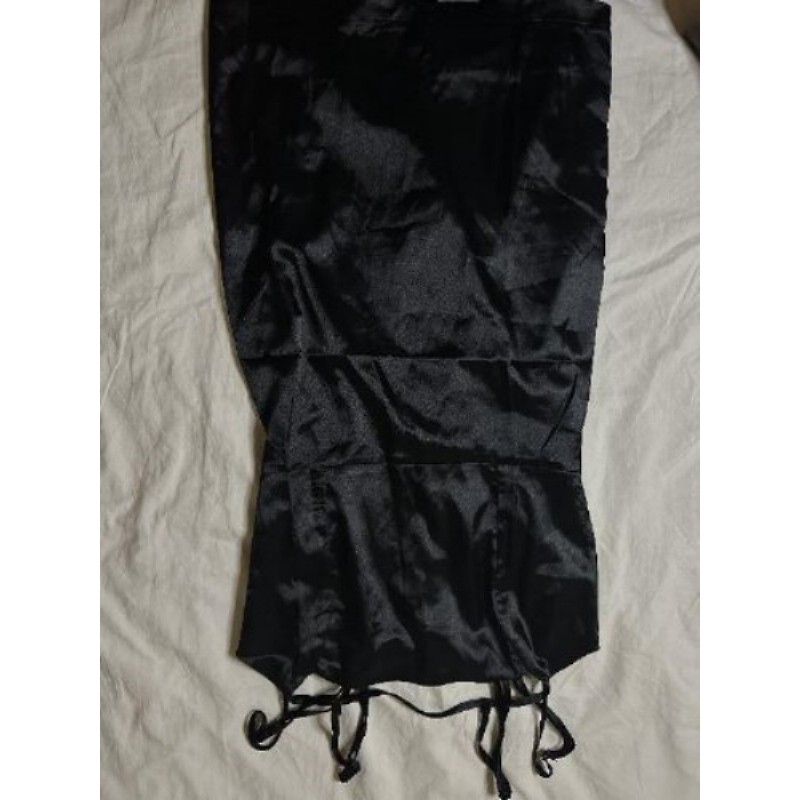 Robe soirée courte manches bretelles noire satinée