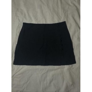 Mini jupe noire, fente et...