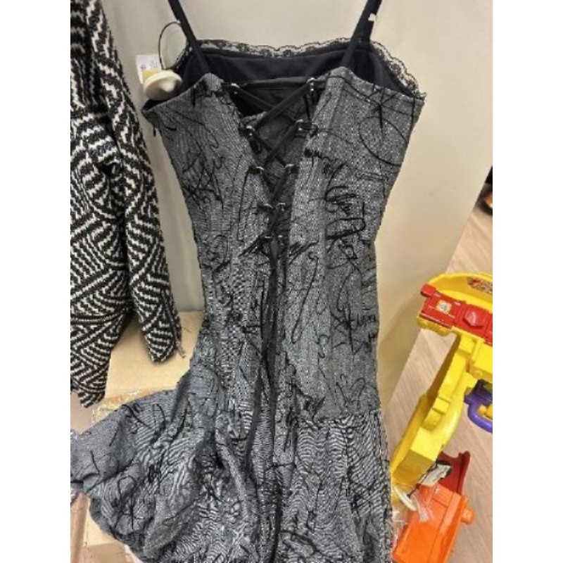 Robe de coktail gris et noire fine bretelle doublée "Des filles à la Vanille" TS