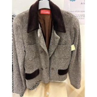 Veste marron boutonnée...