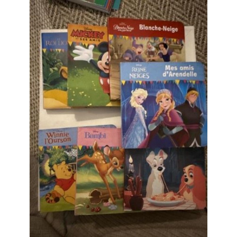 1 lot de 7 livres Disney