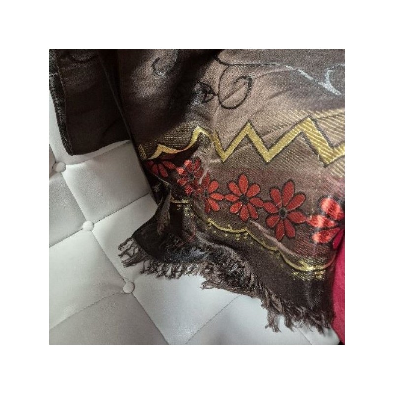 Foulard marron et fleurs rge