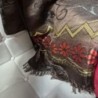 Foulard marron et fleurs rge