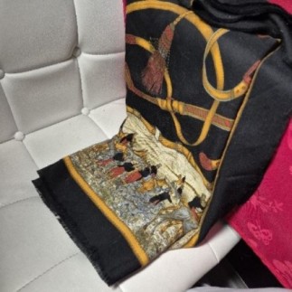 Foulard made in Italy 100%...