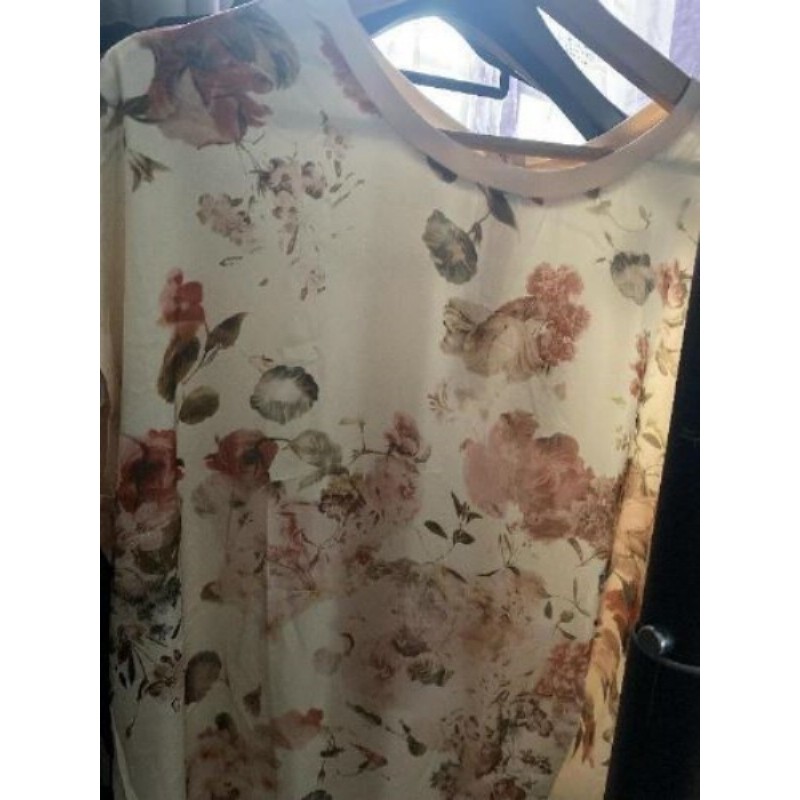 L/XL haut satiné fleuri