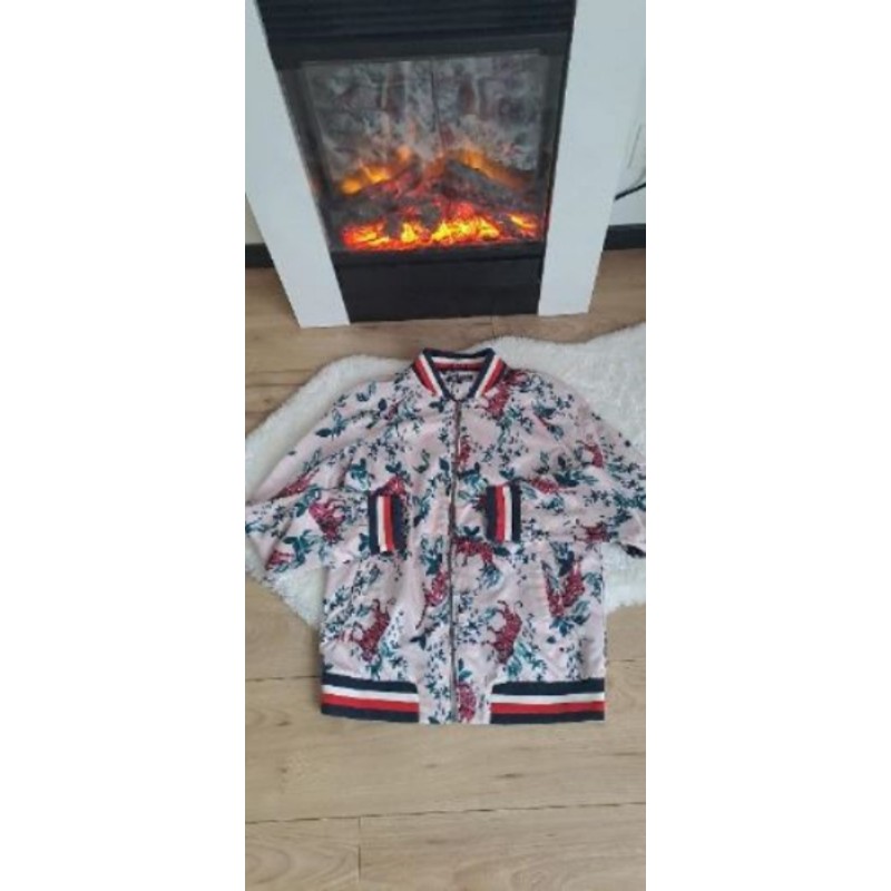Blouson logos tigres Tommy hilfiger 16 ans ≡ S
