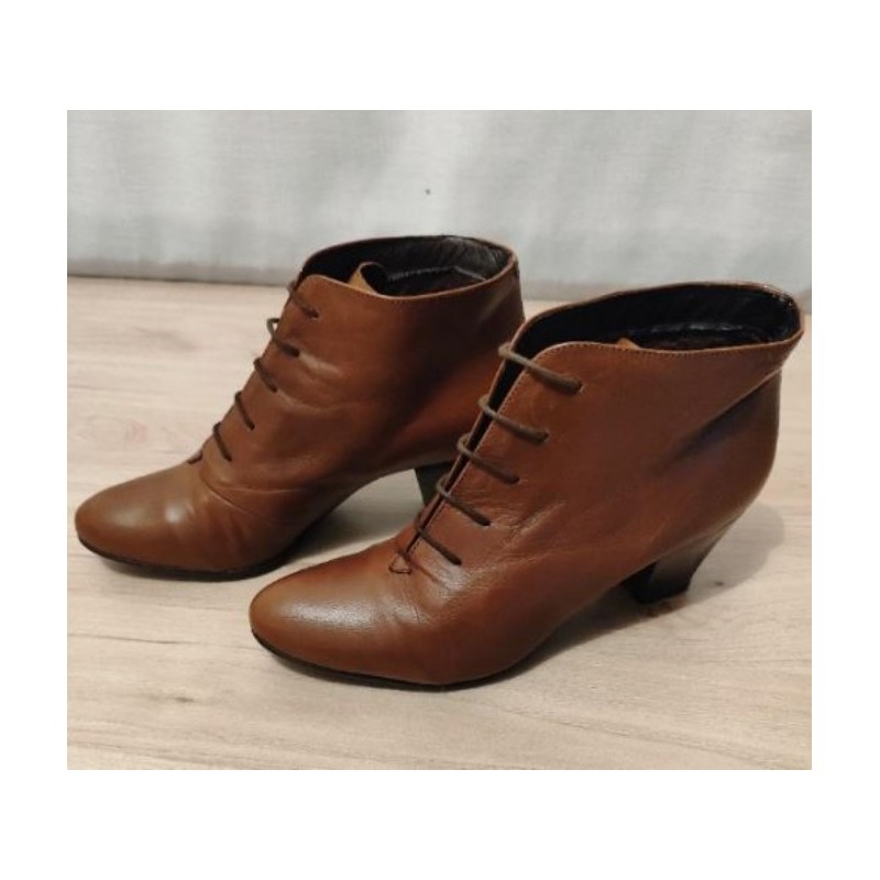 Bottes marron - Marque PIERRE CARDIN - T. 39