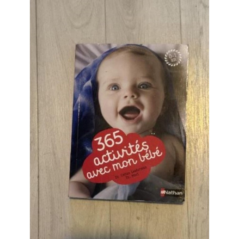 Livre 365 activités avec mon bébé 