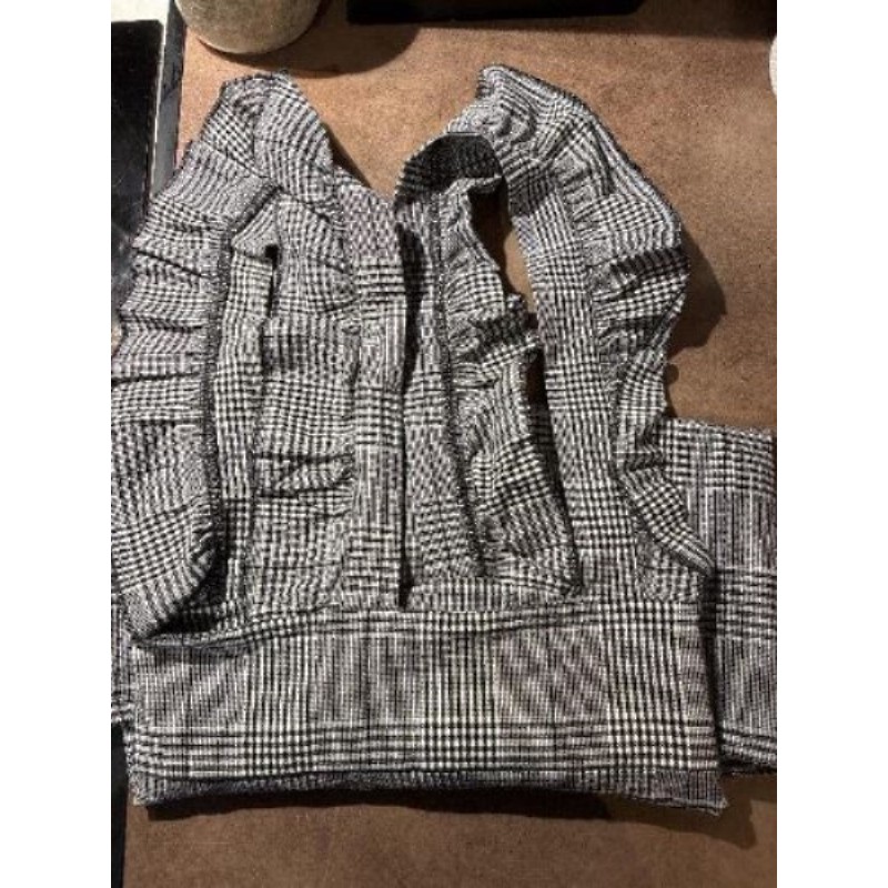 Robe grise à carreaux t.s