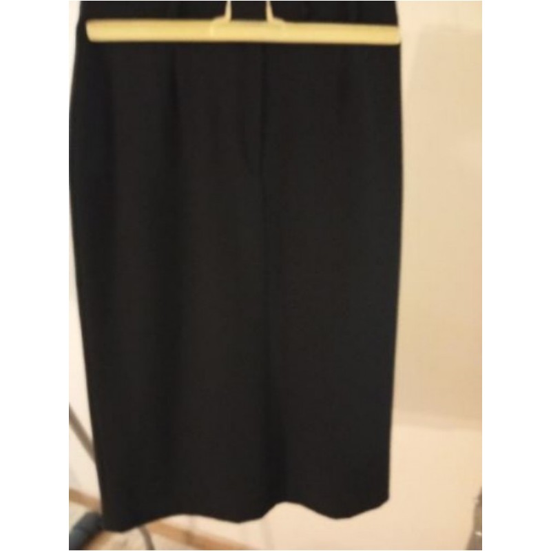 Jupe longueur genou noir "la Redoute" taille 40  40% laine peu porté P.d'Achat 50€ 