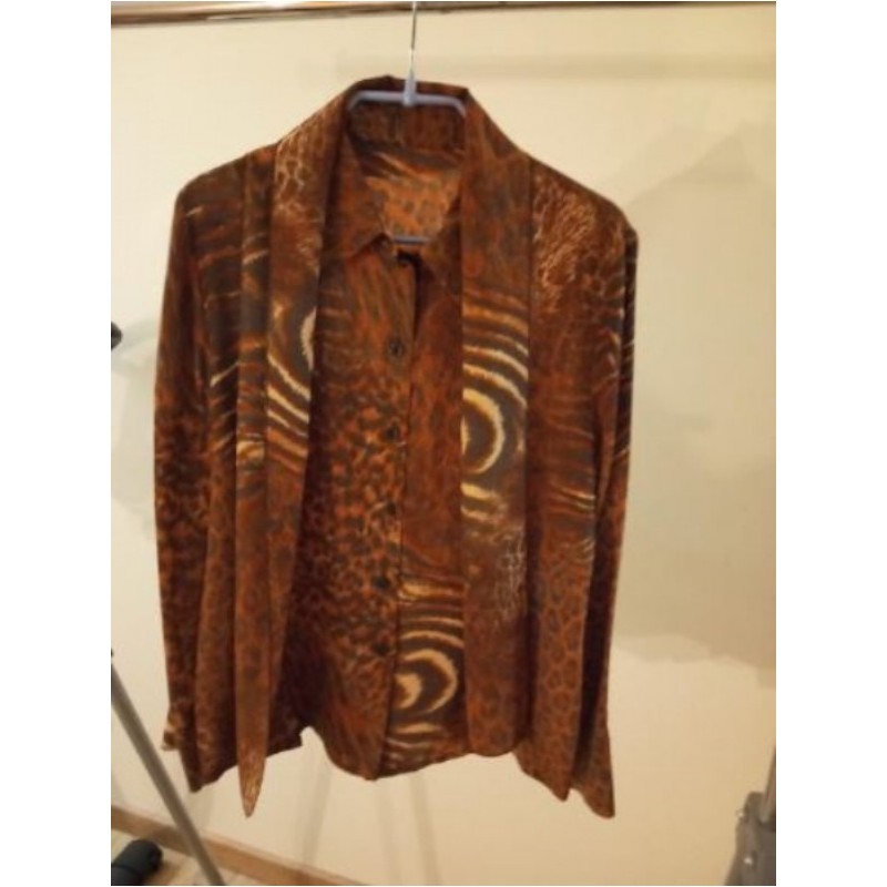 Chemisier camel motif léopard avec écharpe 100%soie Neuf taille 40 