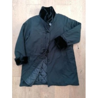 Manteau noir, intérieur...