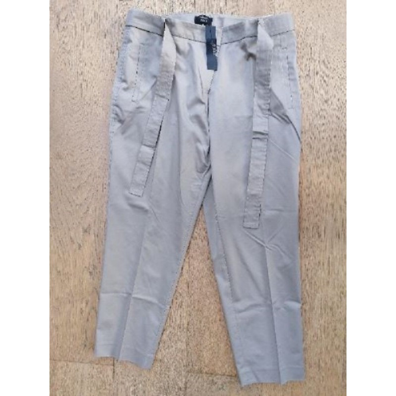 Pantalon beige, coupe fuseau, ceinture, Marque JACOB, Taille 40 avec étiquette, non porté,