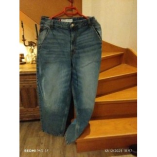Jean bleu  Large Bershka T 34