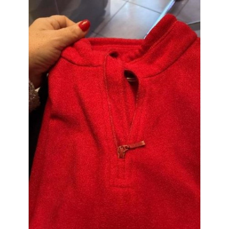 Polaire  rouge décathlon 12 ans 