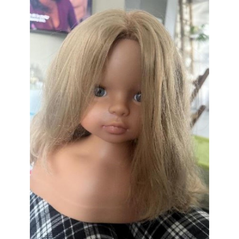 Poupée tête à coiffer corelle