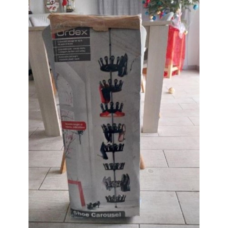 Carrousel à chaussures extensible
