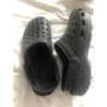 Chaussure Crocs. Taille: 43