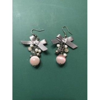 Paire de boucles d'oreilles...