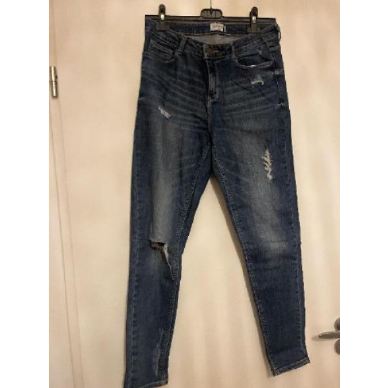 Jean femme skinny Kiabi troué T40
