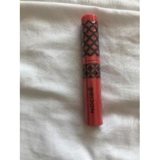 Rouge à lèvres Mates. 