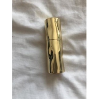 Rouge à lèvres. Couleur:rouge 