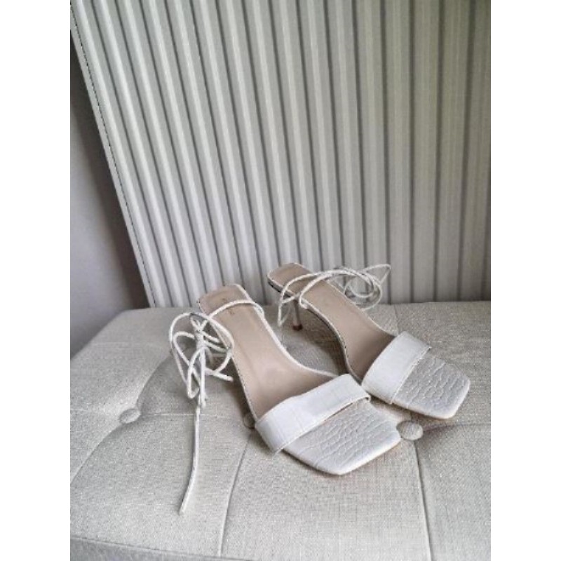 Escarpin blanc Prettylittlething T.41