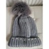 1 bonnet gris avec perles et ponpon (sans marque)