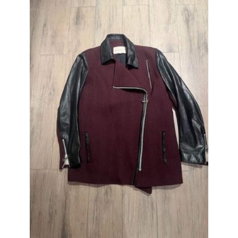 MANTEAU COURT BORDEAUX ET MANCHES  CUIR NOIRES Paul and Joe sister Taille M