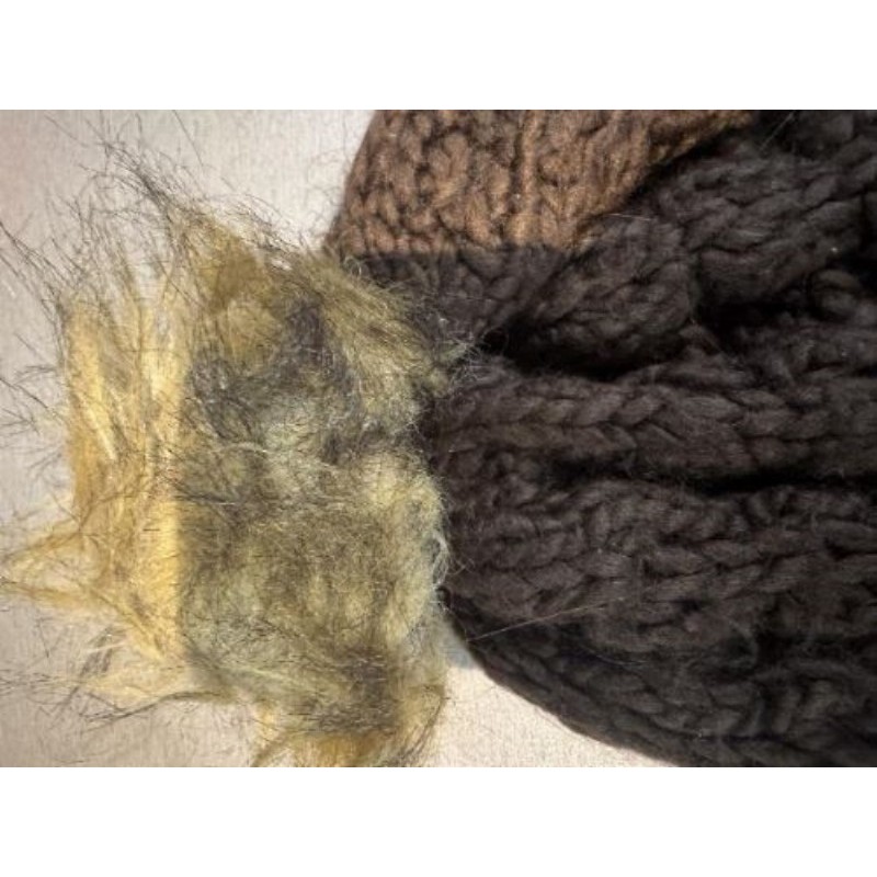 Bonnet marron avec pompons - Taille unique