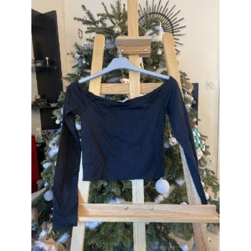 haut noir épaule dénudée, New Yorker, taille S 