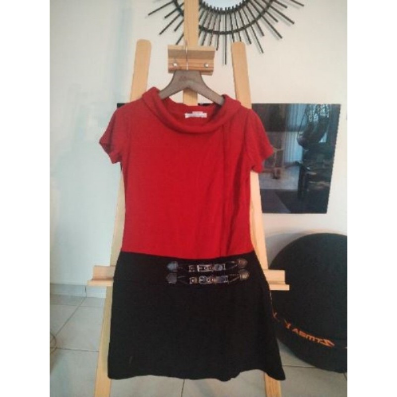 Robe rouge et noir 36