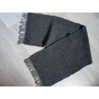 Petite écharpe grise 