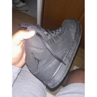 Basket noir JORDAN Taille 41
